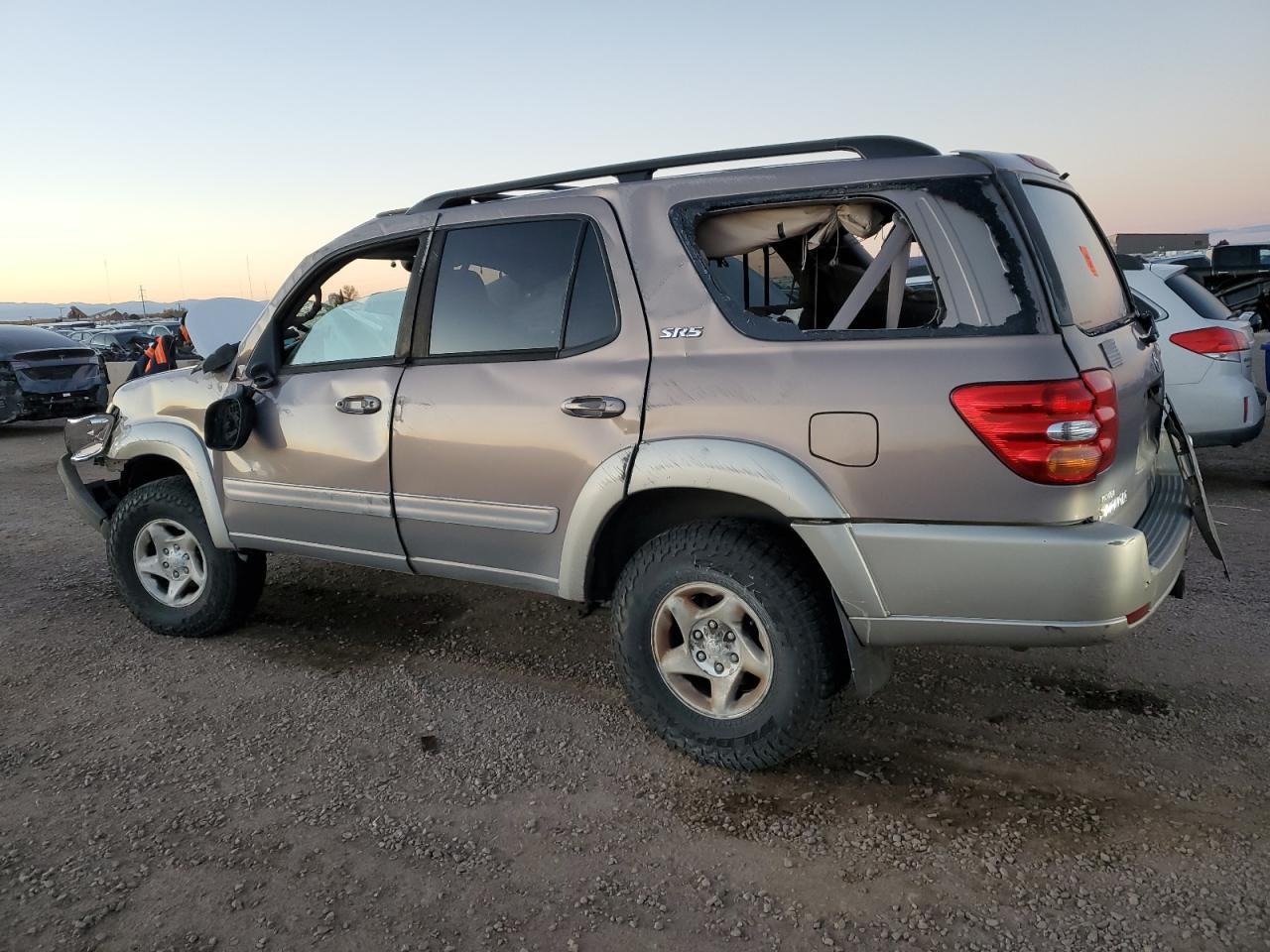 2002 Toyota Sequoia Sr5 - Image 2