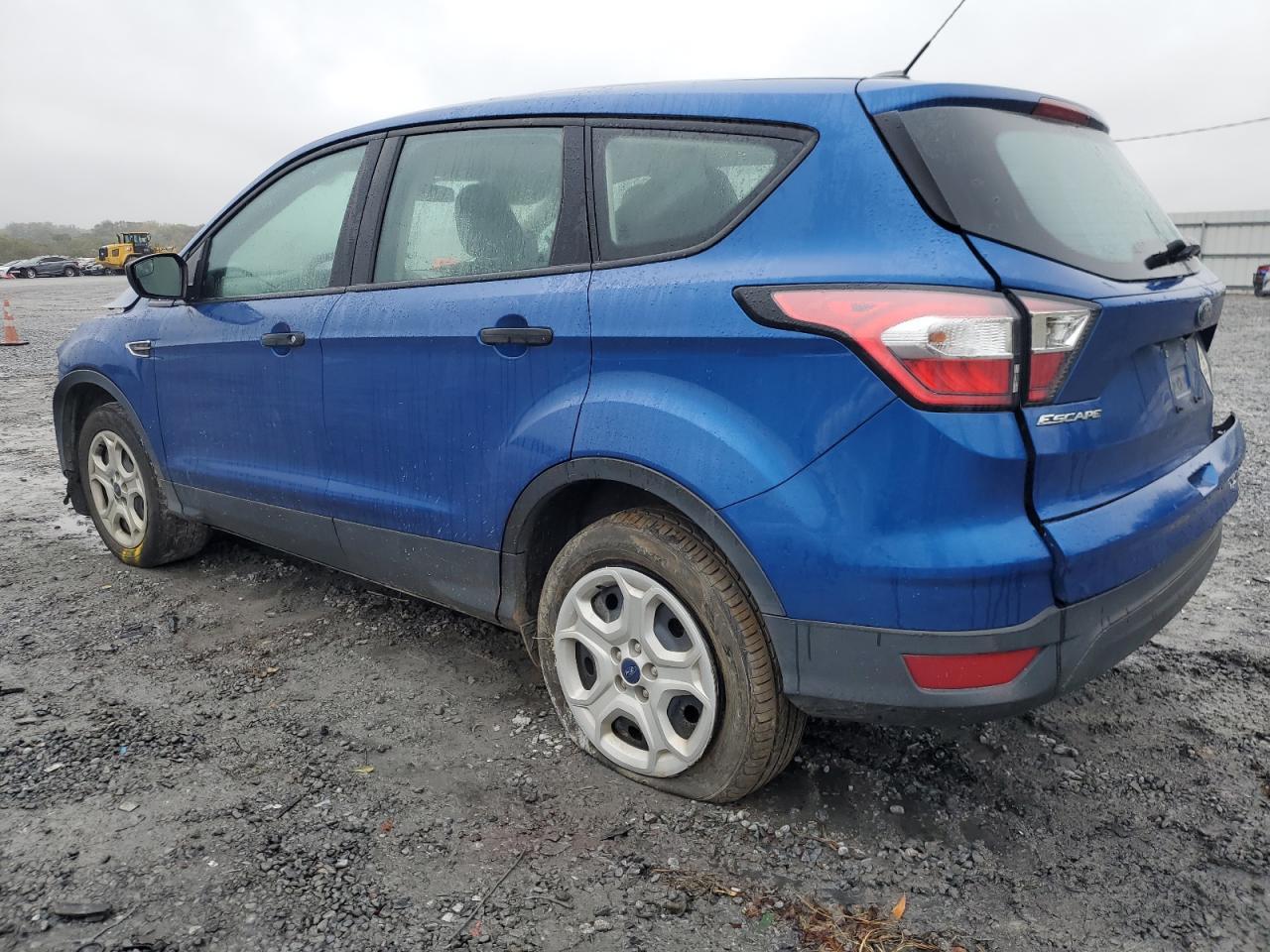 2018 Ford Escape S - Фото 2