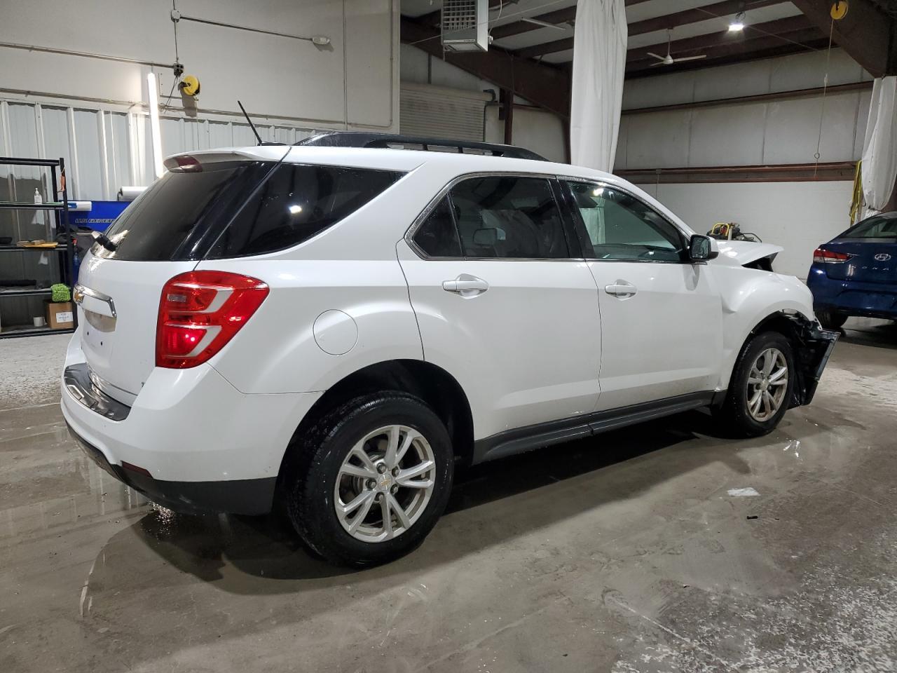 2017 Chevrolet Equinox Lt - Фото 3