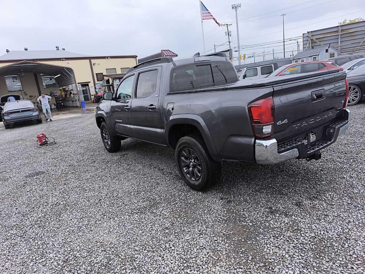 2023 Toyota Tacoma Double Cab - Image 2