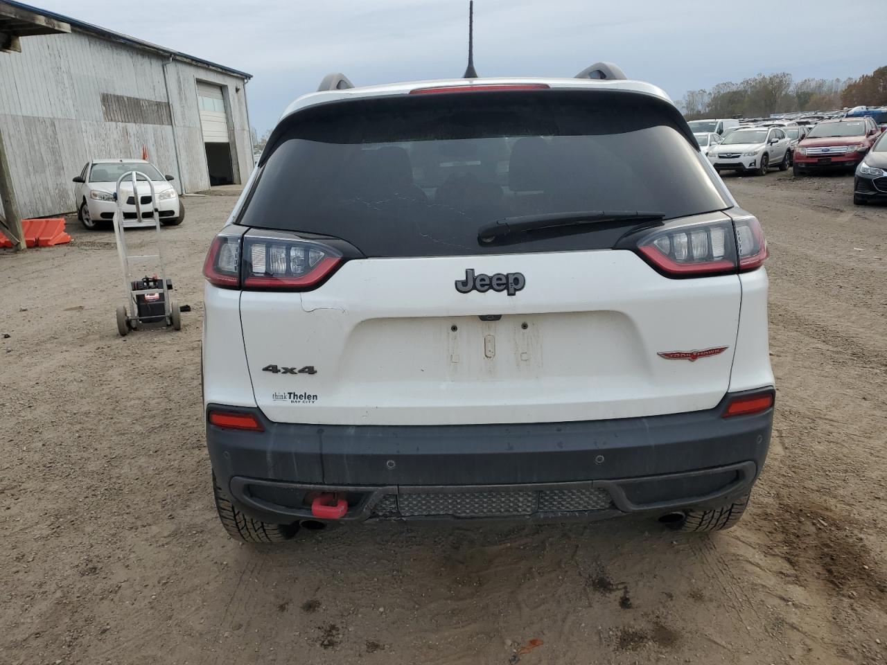 2019 Jeep Cherokee Trailhawk - Image 6