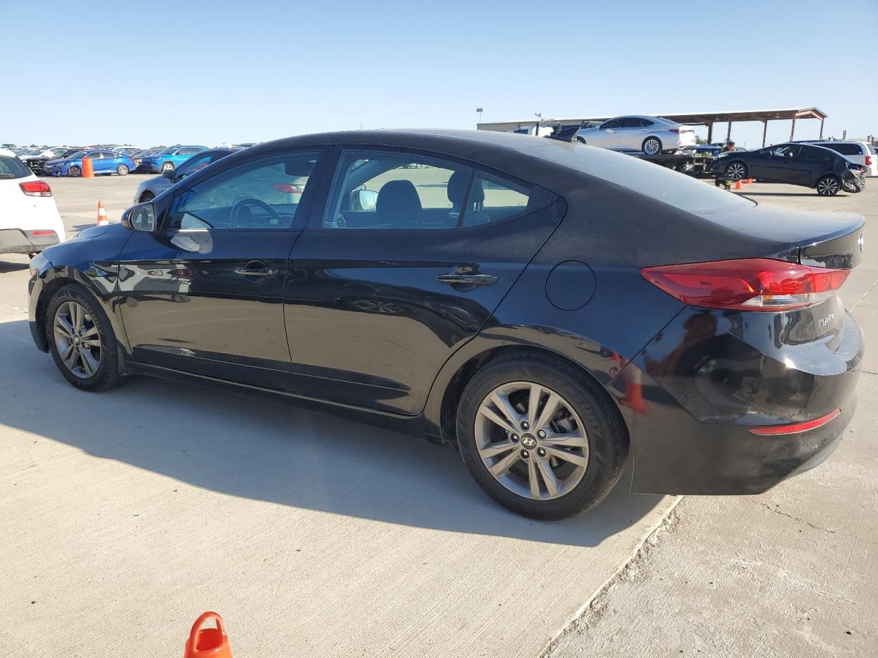 2018 Hyundai Elantra Sel - Image 2