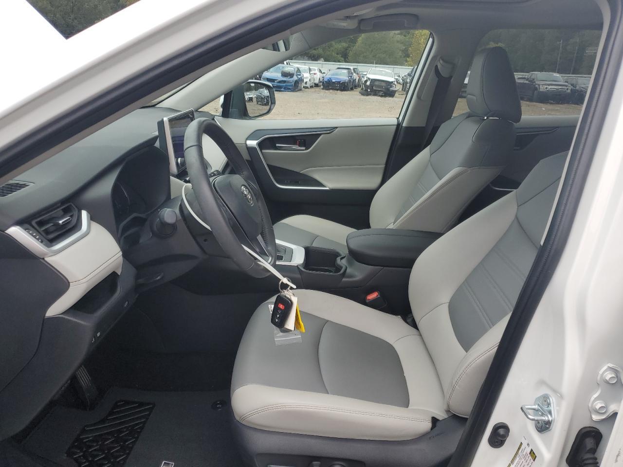 2024 Toyota Rav4 Xle Premium - Фото 7