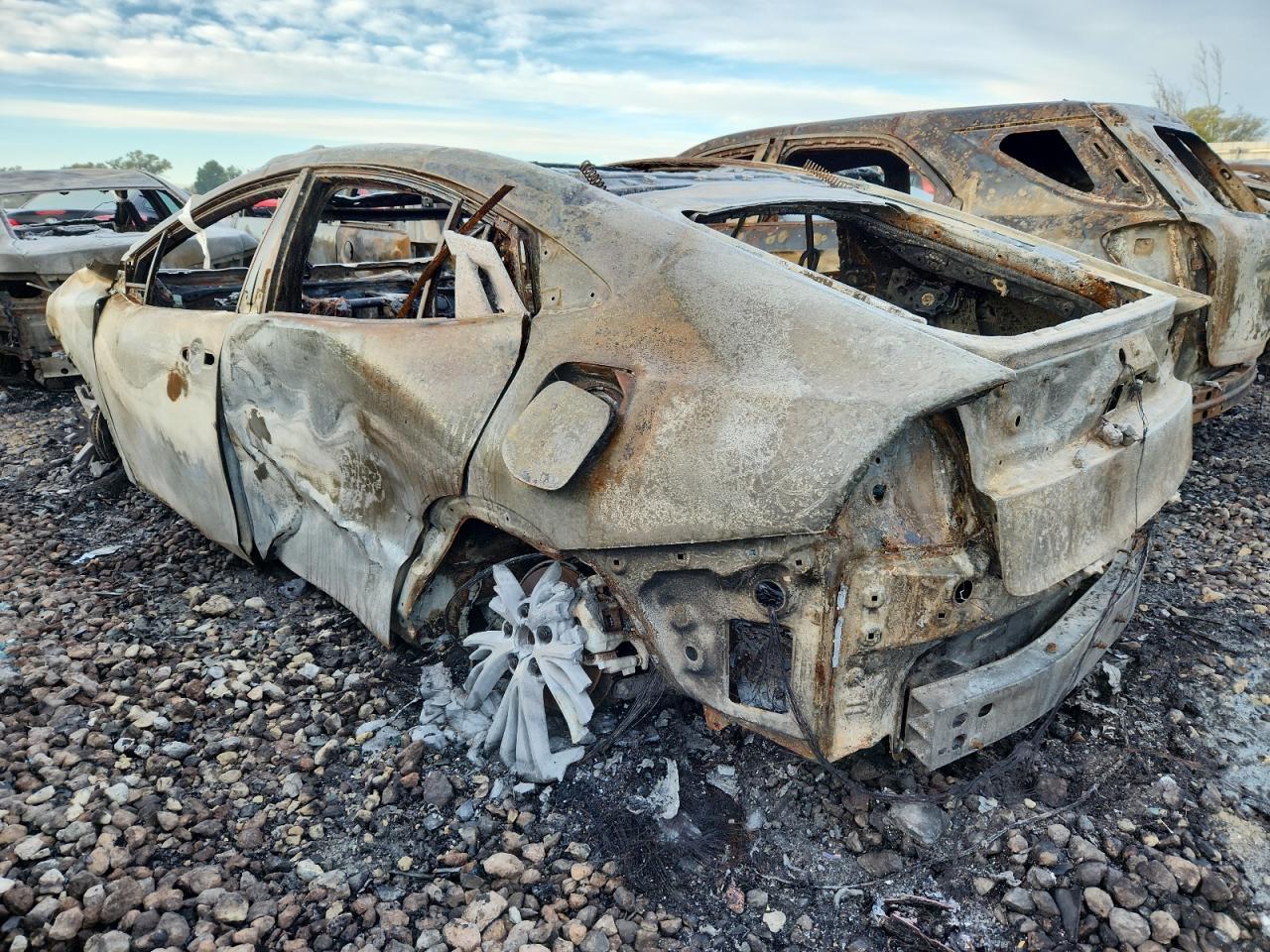 2023 Toyota Prius Le - Фото 2