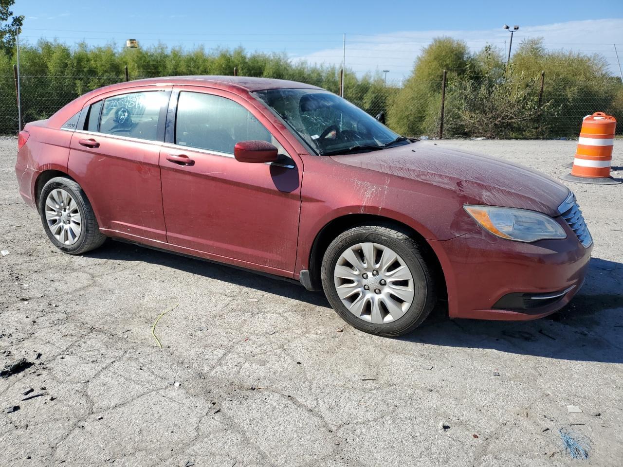 2014 Chrysler 200 Lx - Image 4