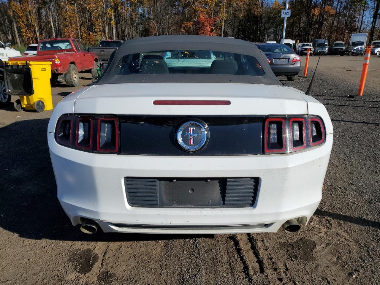 2014 Ford Mustang - Фото 6