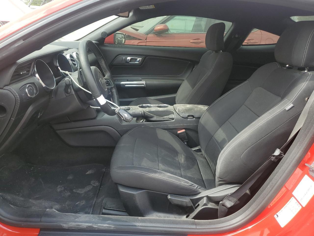2015 Ford Mustang - Фото 7