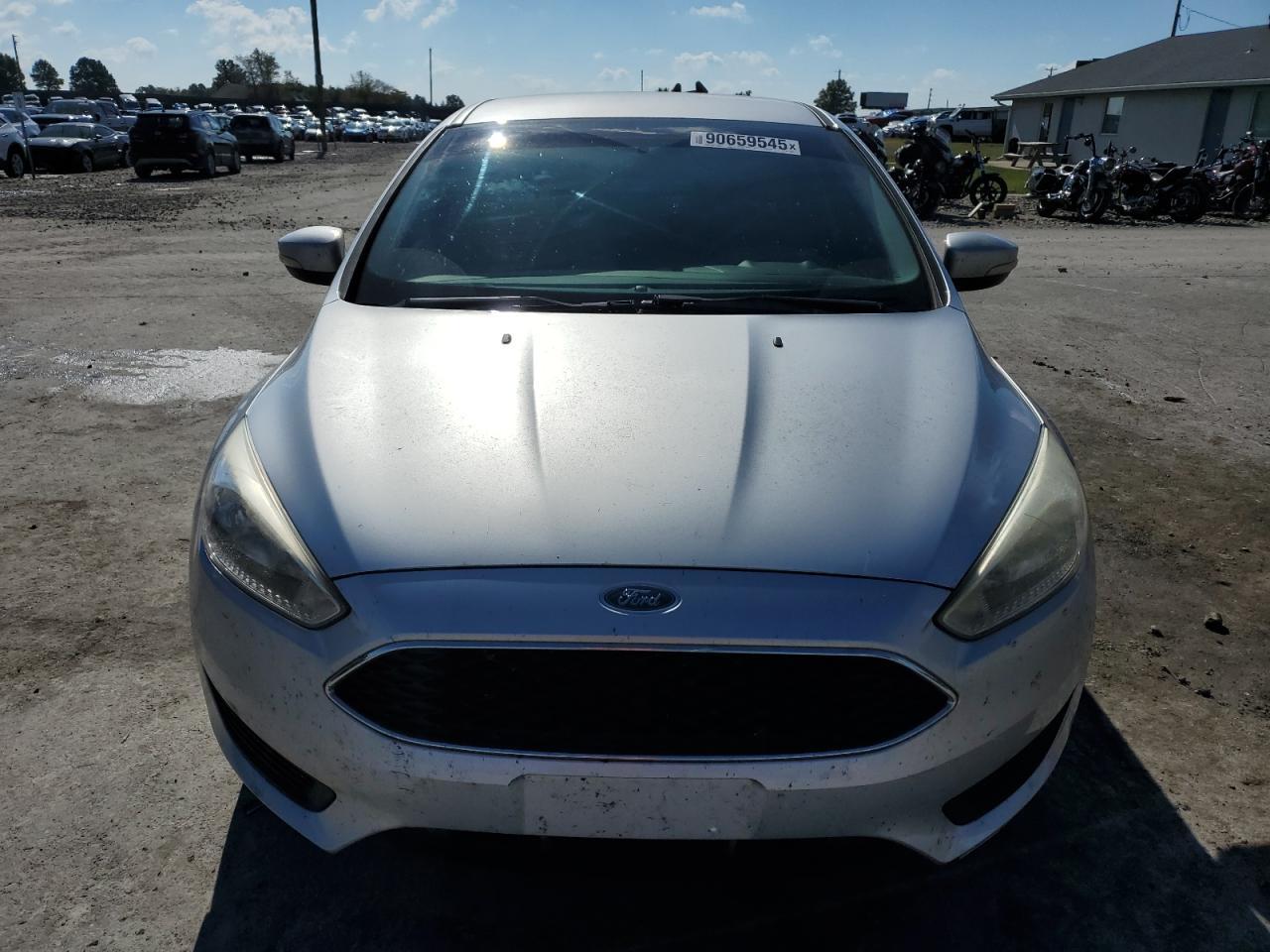 2017 Ford Focus Se - Image 5
