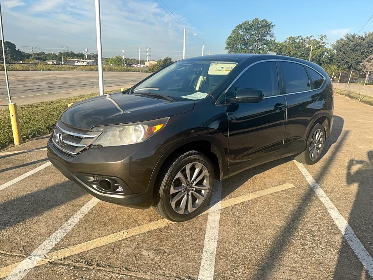 2014 Honda Cr-V Lx - Image 2