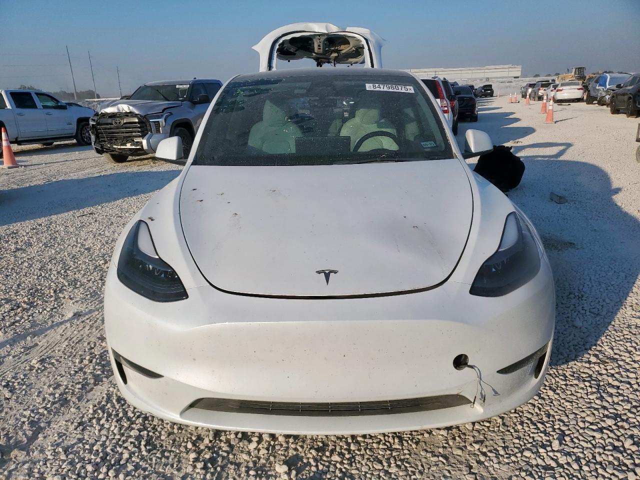 2023 Tesla Model Y - Фото 5