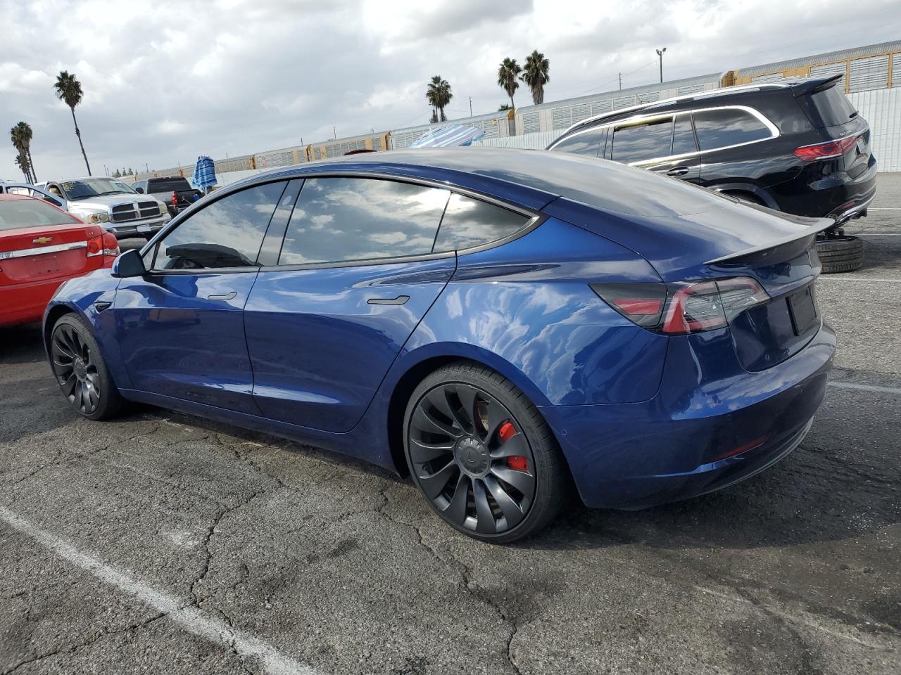 2022 Tesla Model 3 - Фото 2