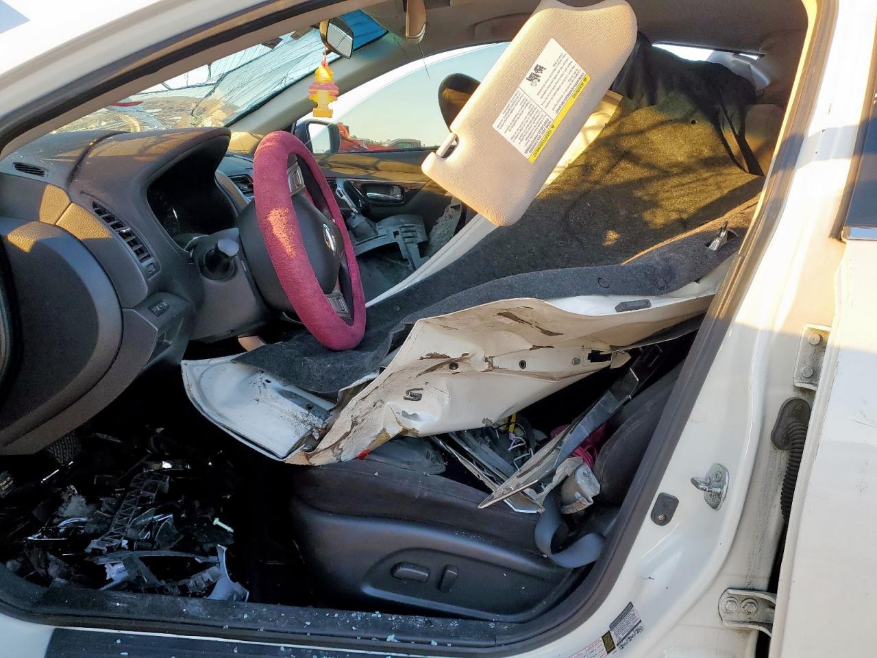 2014 Nissan Altima 2.5 - Фото 7