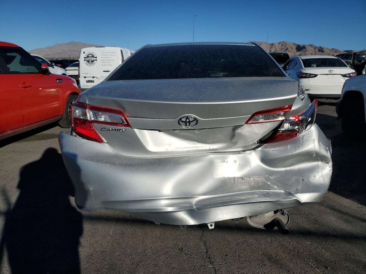 2012 Toyota Camry Base - Фото 6