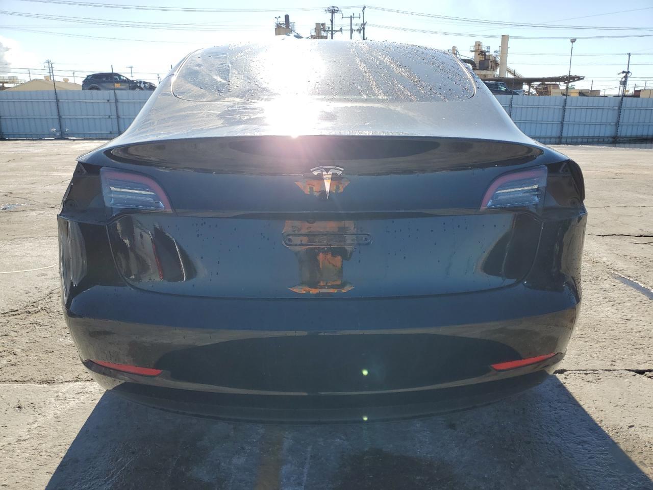 2023 Tesla Model 3 - Фото 6
