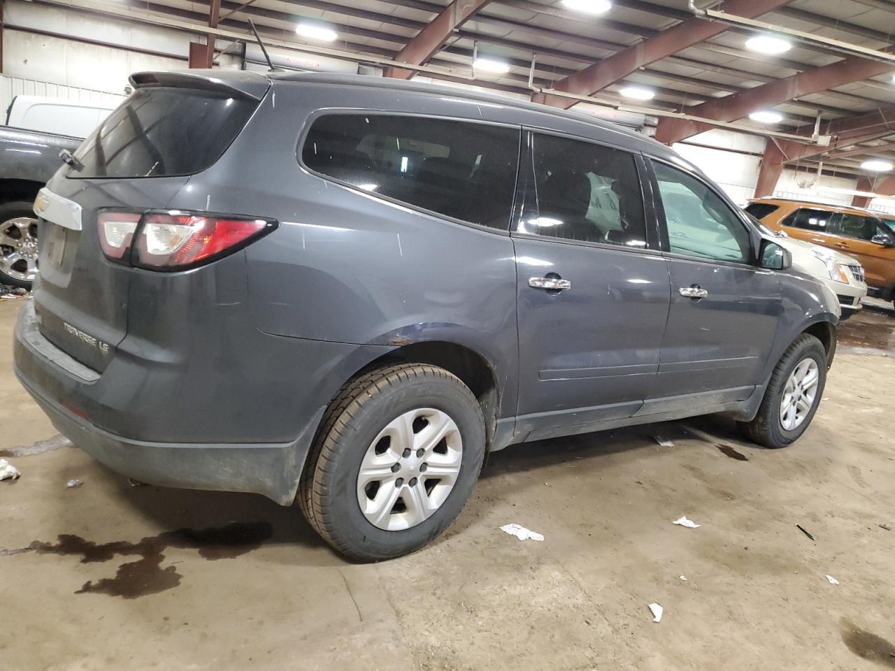 2013 Chevrolet Traverse Ls - Image 3