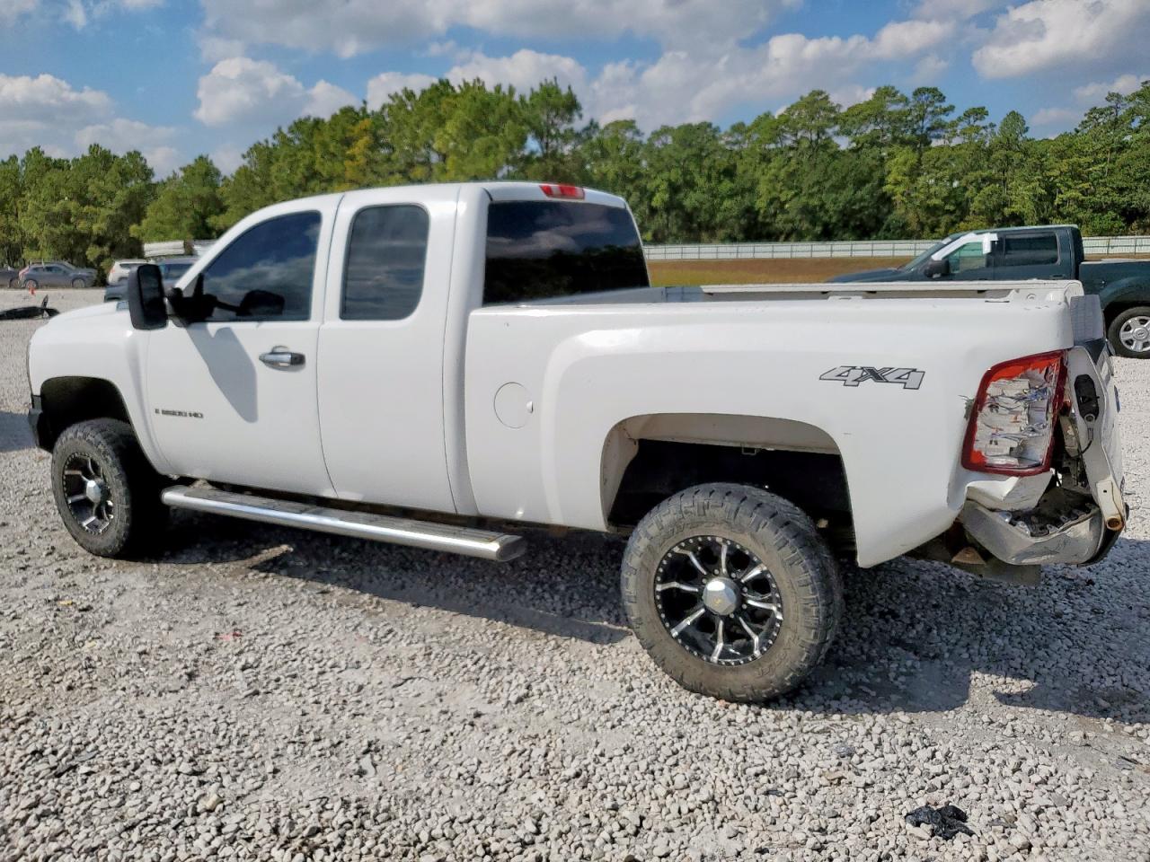 2007 Chevrolet Silverado K2500 Heavy Duty - Фото 2