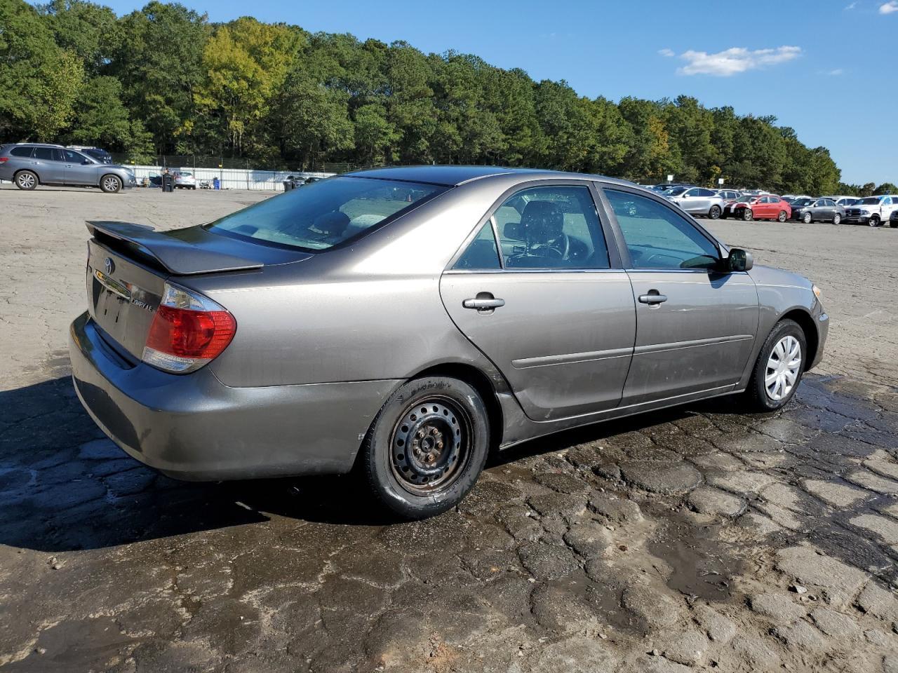 2005 Toyota Camry Le - Фото 3