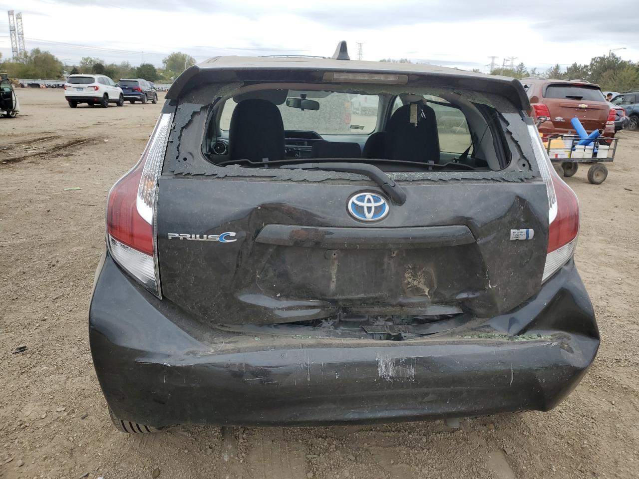 2016 Toyota Prius C - Фото 6