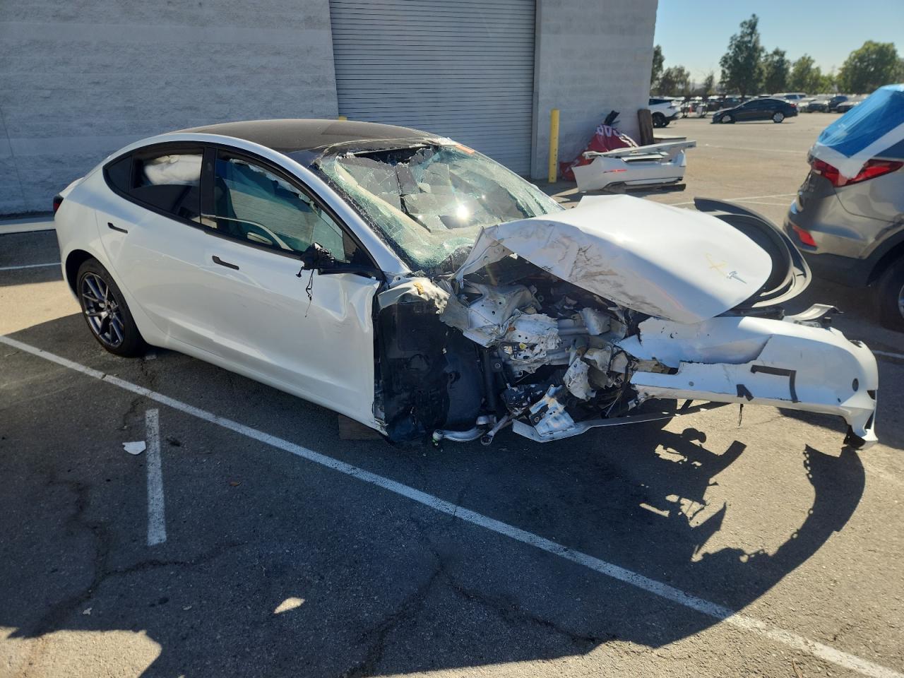 2022 Tesla Model 3 - Image 4