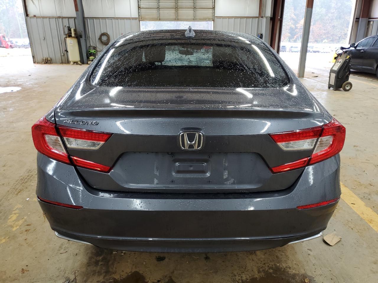 2018 Honda Accord Lx - Image 6