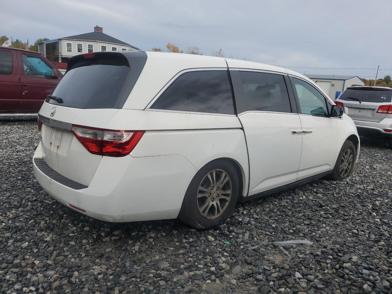 2013 Honda Odyssey Exl - Image 3