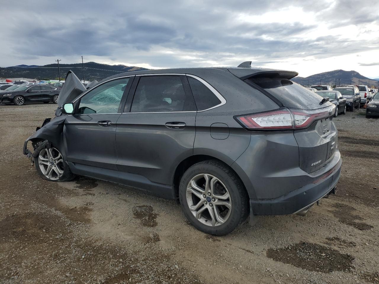 2015 Ford Edge Titanium - Image 2