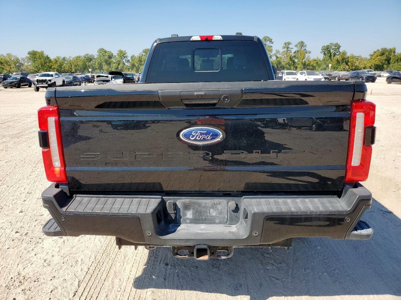 2024 Ford F250 Super Duty - Image 6