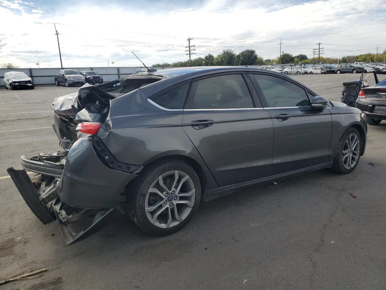 2017 Ford Fusion Se - Фото 3