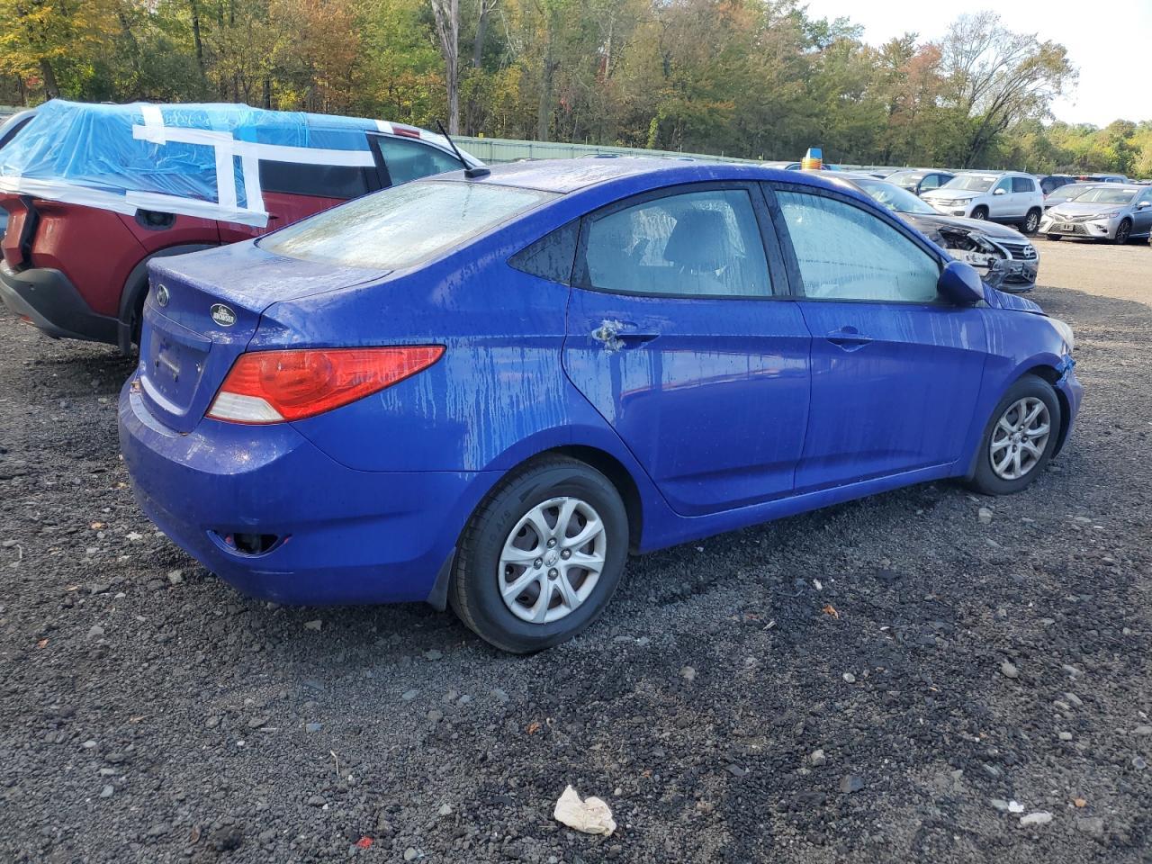 2012 Hyundai Accent Gls - Фото 3
