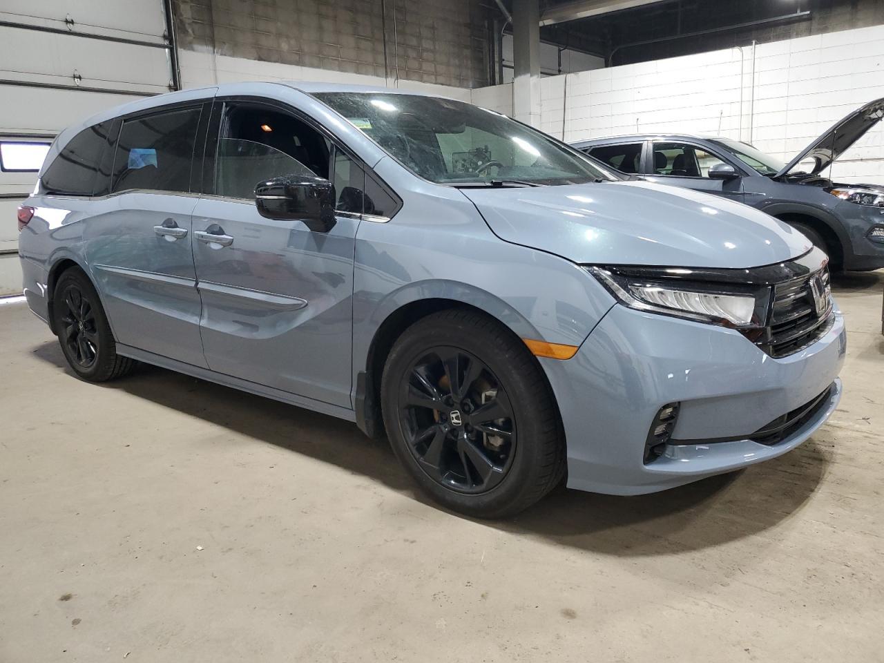 2023 Honda Odyssey Sport-L - Фото 4