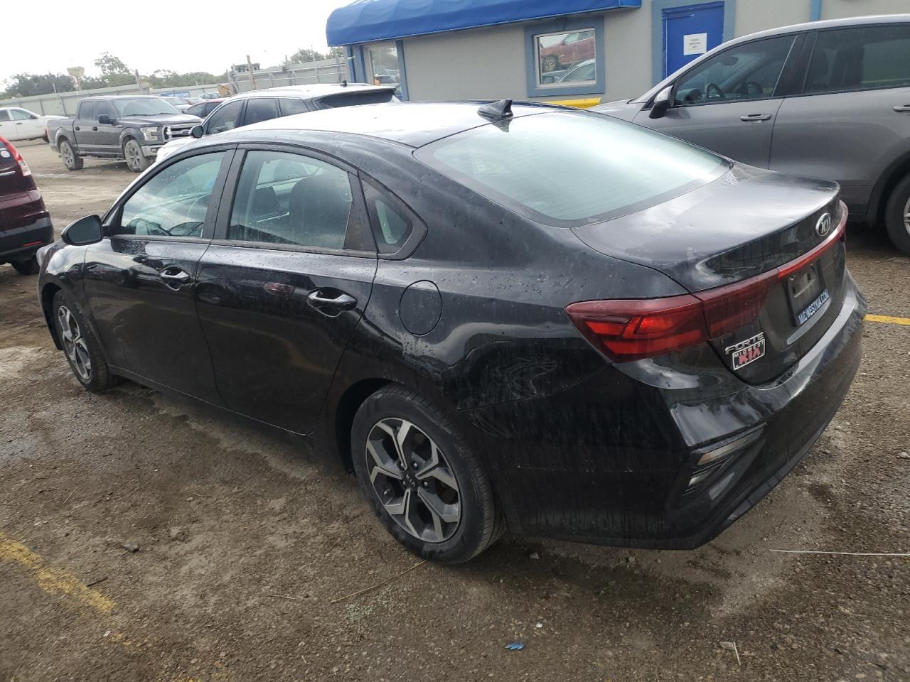 2021 Kia Forte Fe - Image 2