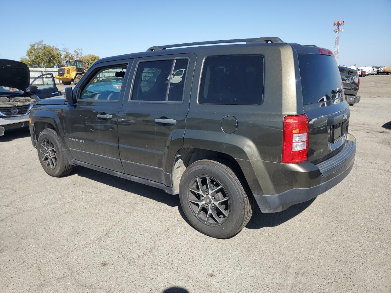 2016 Jeep Patriot Sport - Фото 2
