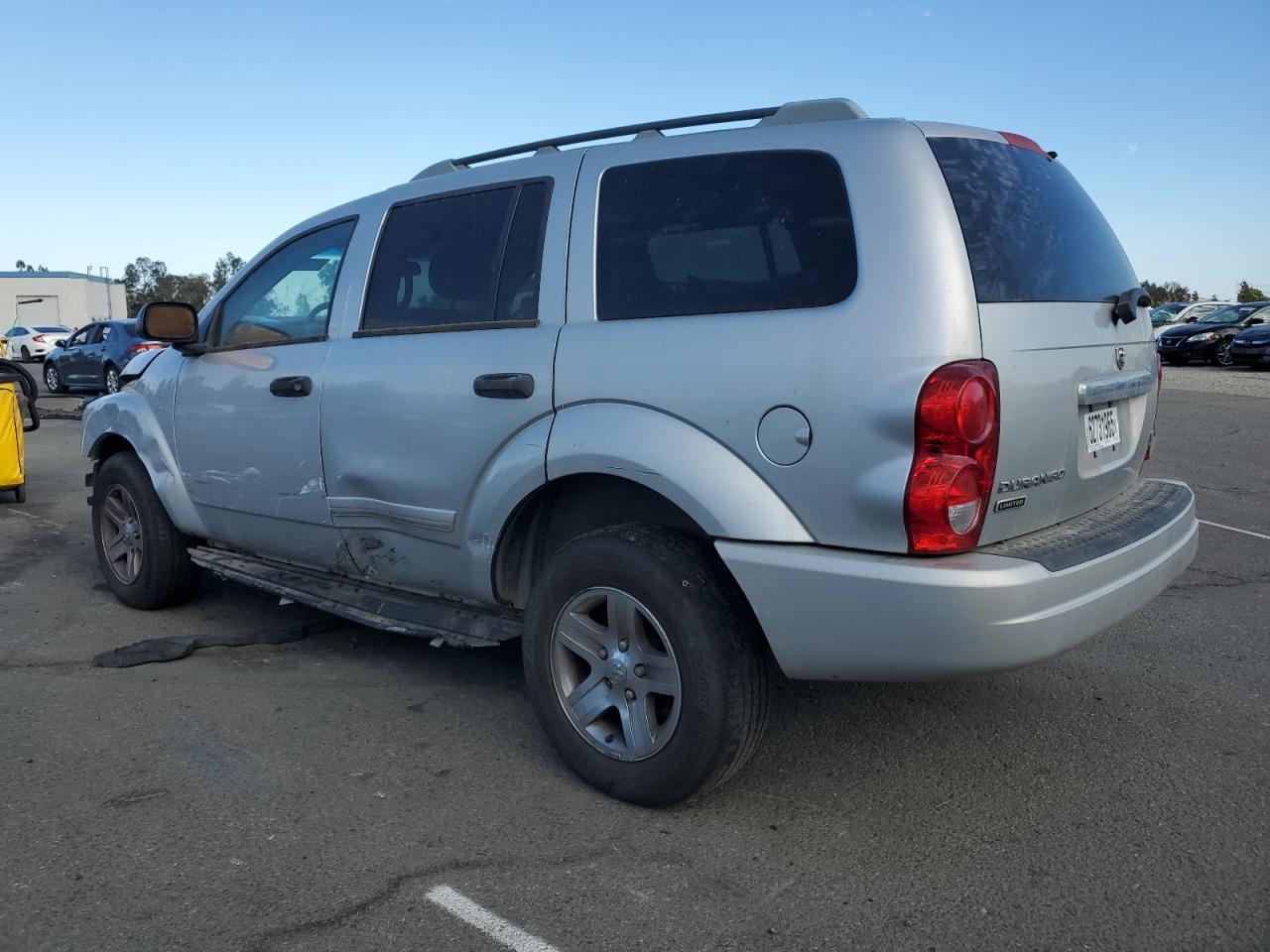 2005 Dodge Durango Limited - Image 2