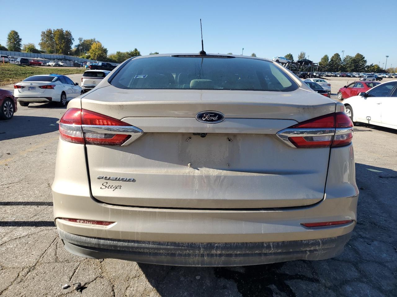 2019 Ford Fusion S - Image 6