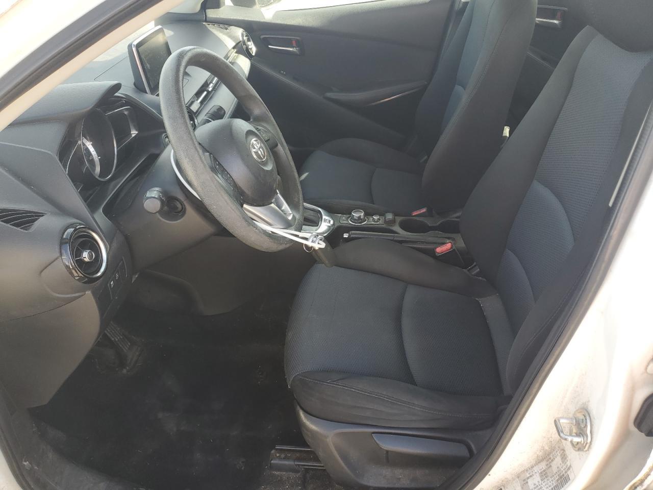 2017 Toyota Yaris Ia - Фото 7