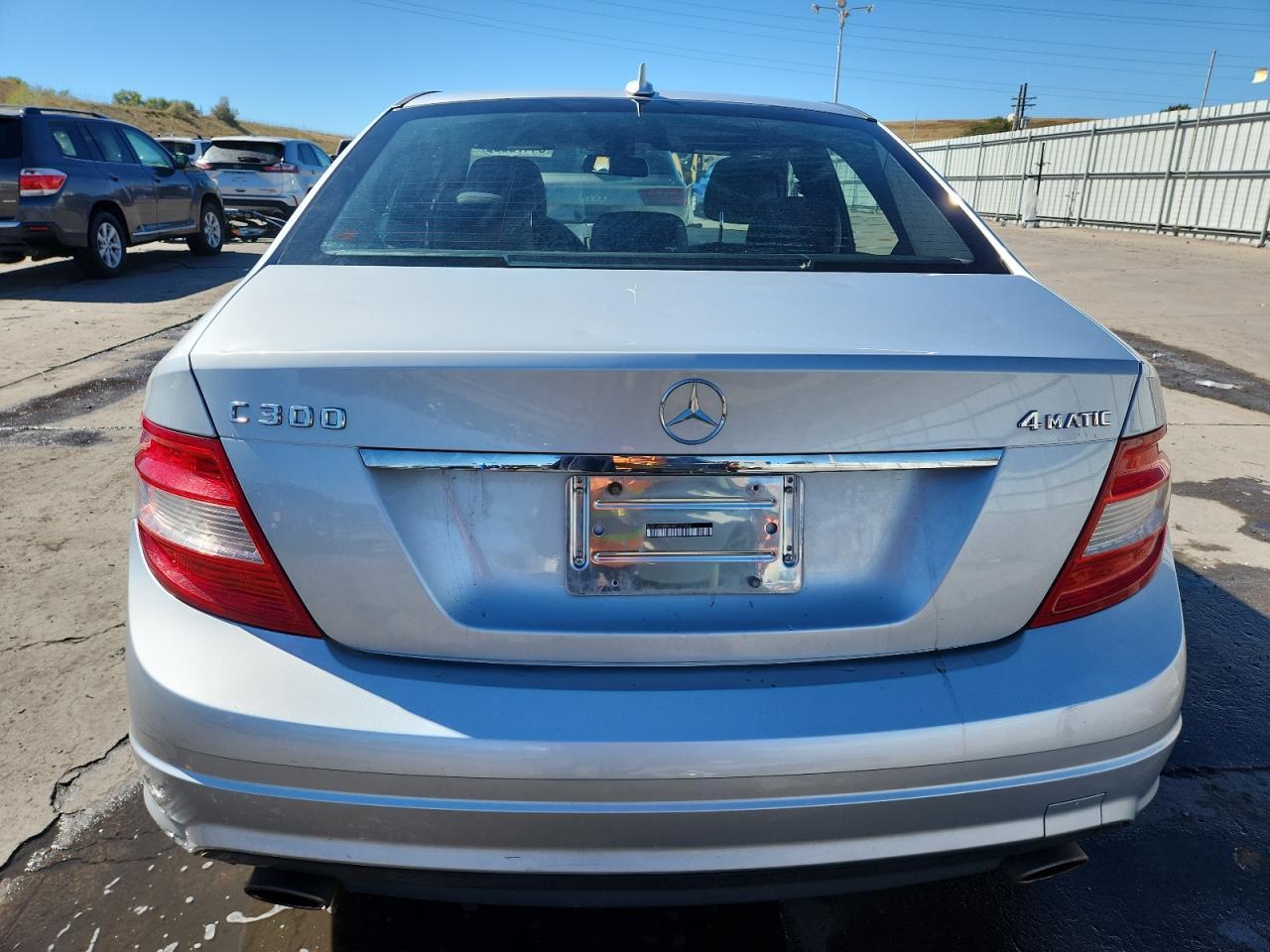 2010 Mercedes-Benz C 300 4Matic - Фото 6