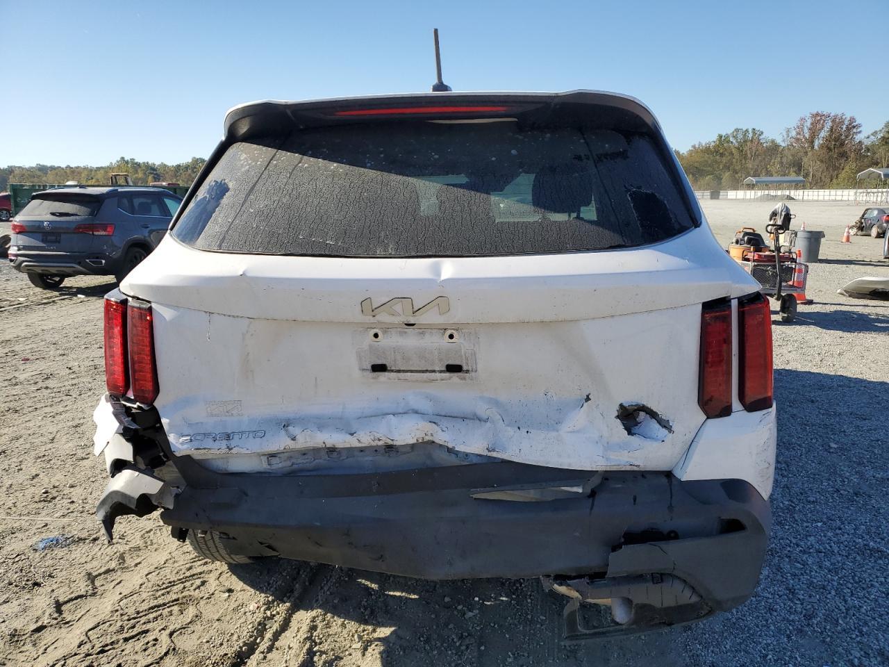 2023 Kia Sorento Lx - Image 6