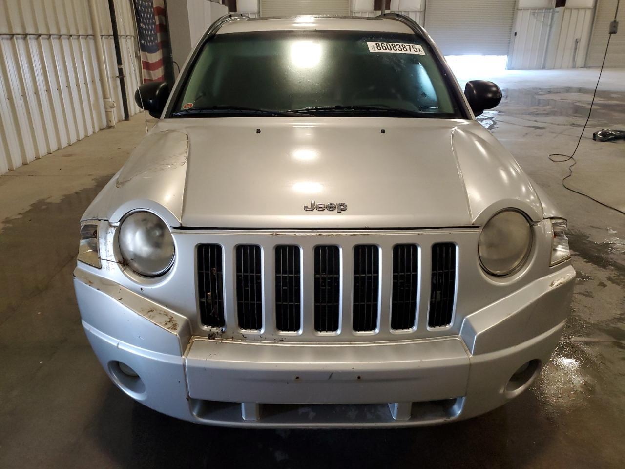 2007 Jeep Compass Limited - Image 5
