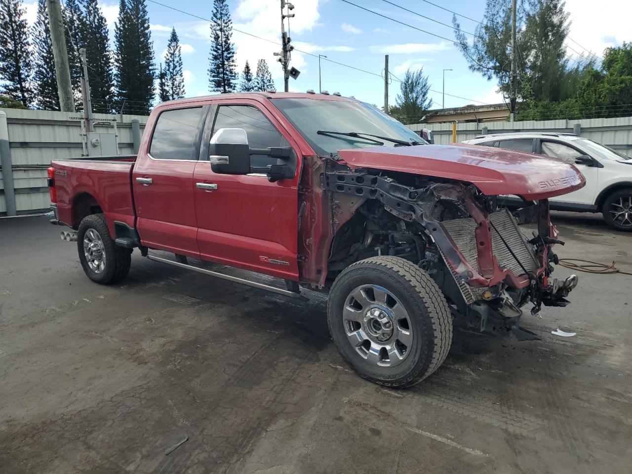 2024 Ford F250 Super Duty - Image 4