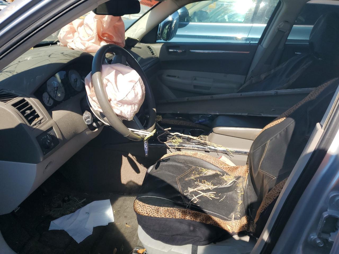 2008 Chrysler 300 Touring - Фото 7