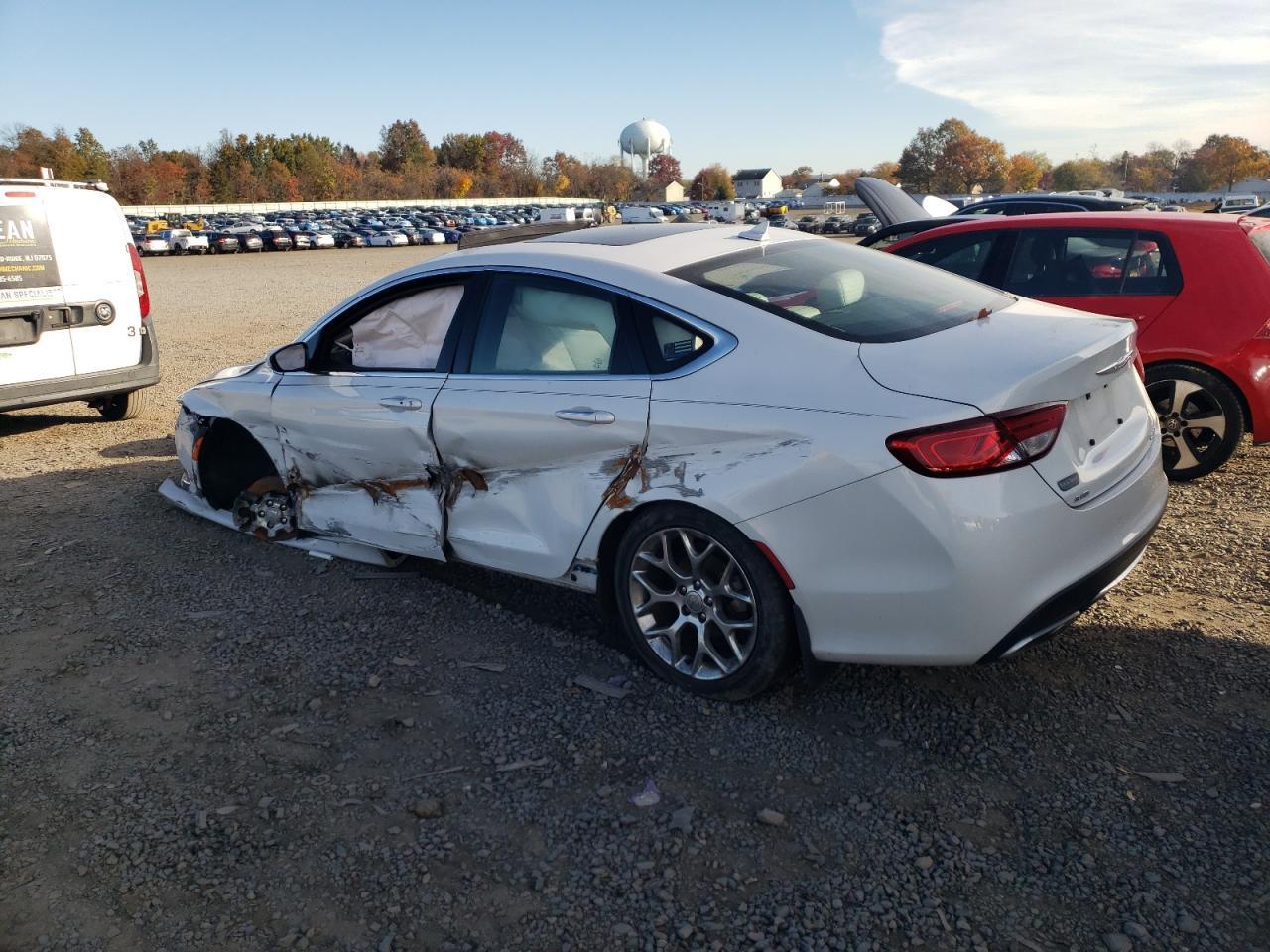 2015 Chrysler 200 C - Фото 2