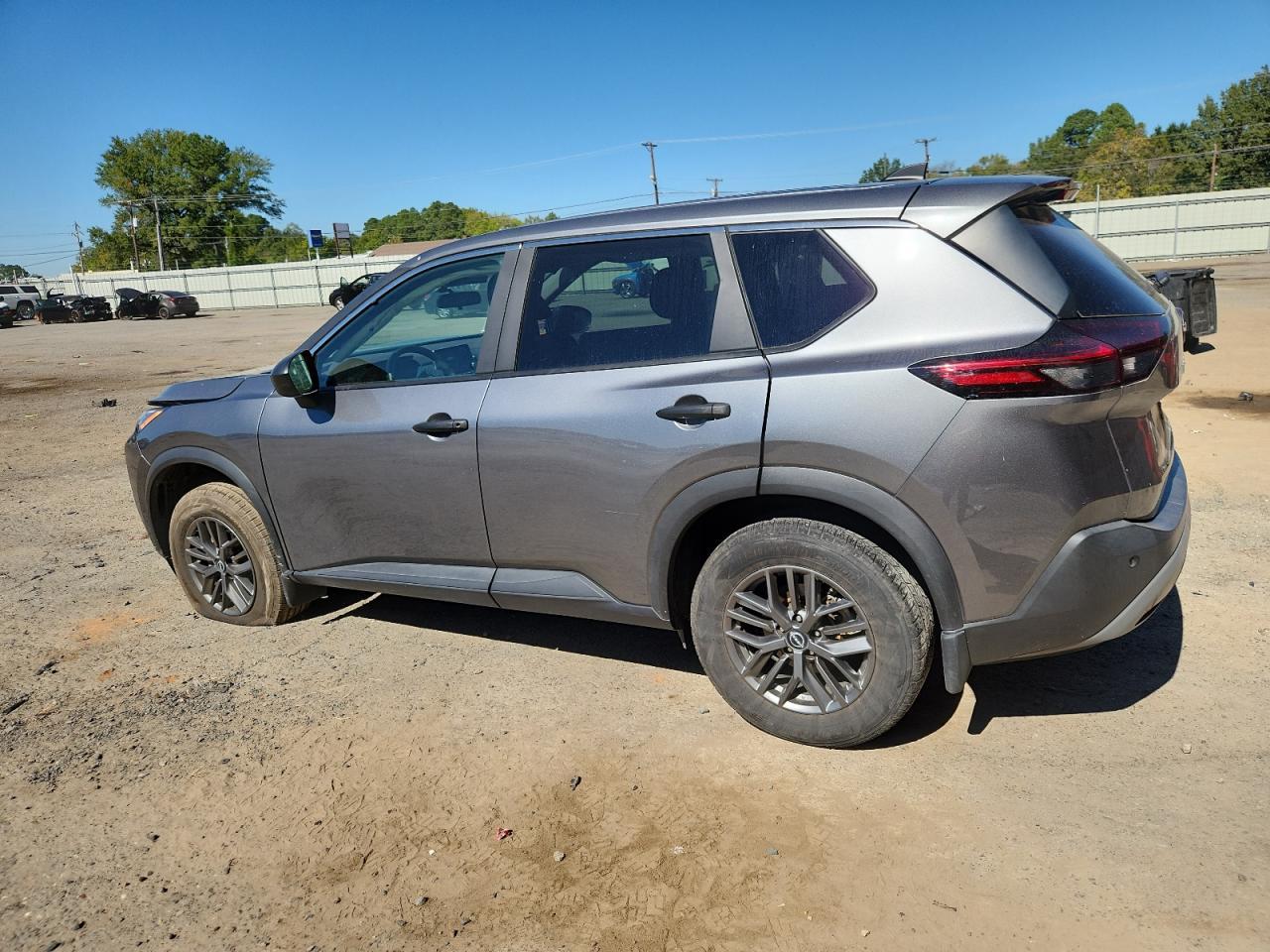 2023 Nissan Rogue S - Image 2