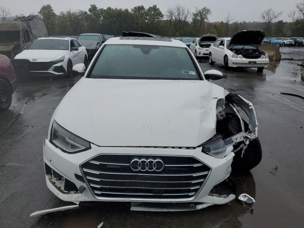 2022 Audi A4 Premium 40 - Фото 5