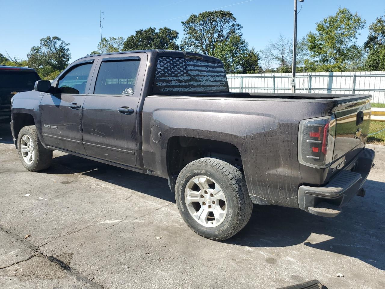 2016 Chevrolet Silverado K1500 Lt - Image 2
