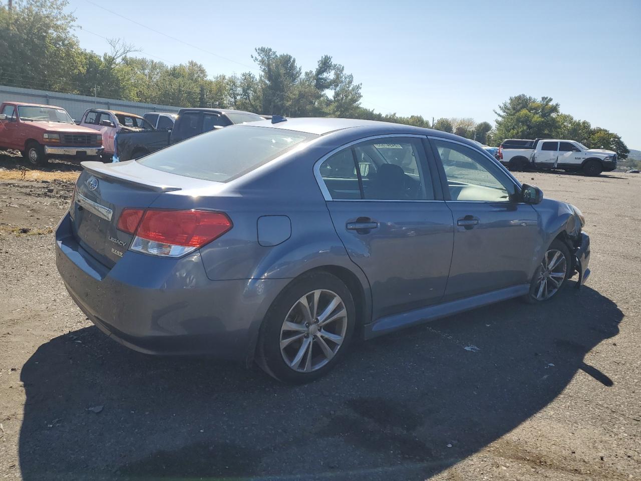 2014 Subaru Legacy 2.5I Premium - Фото 3