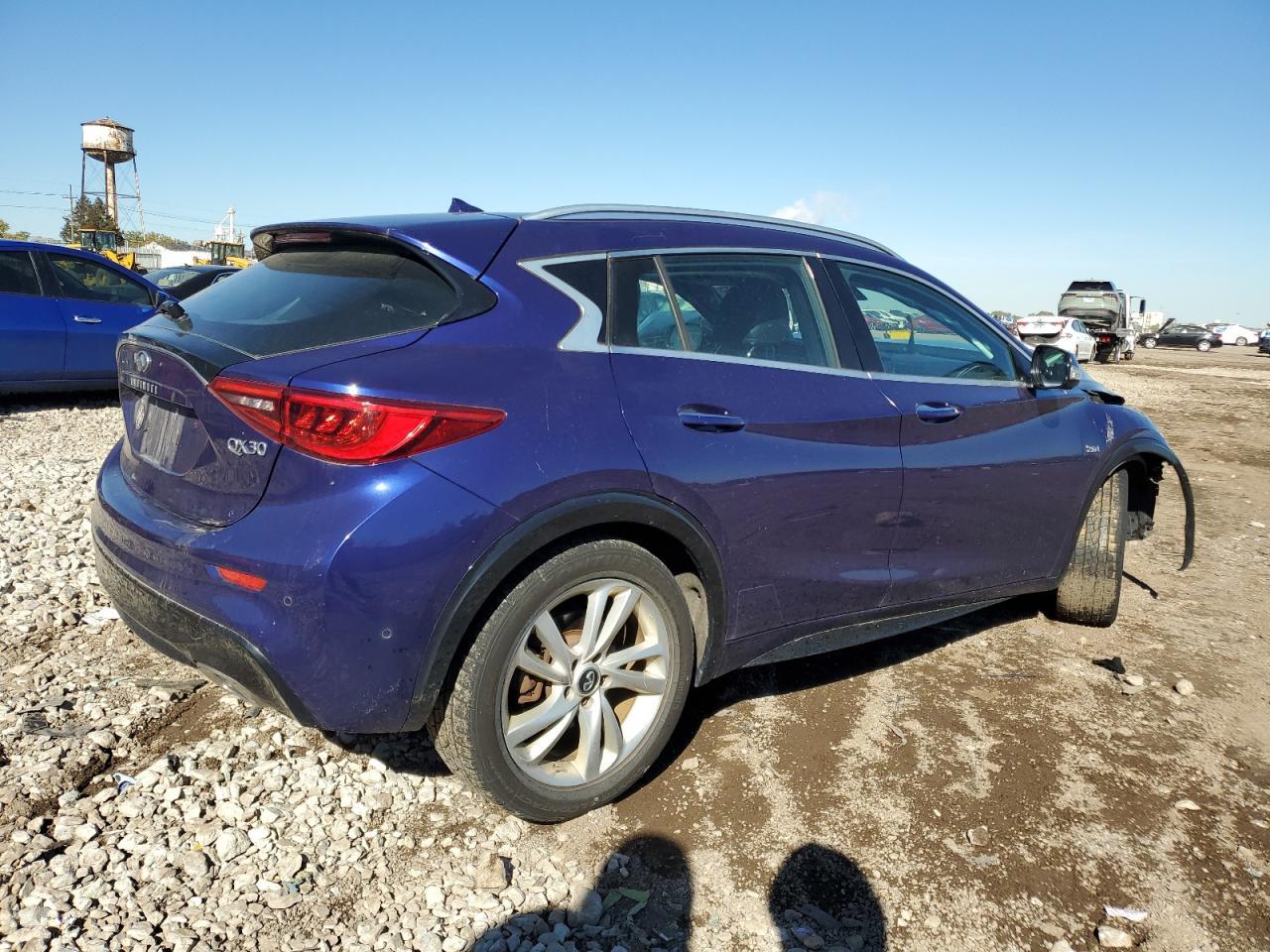 2017 Infiniti Qx30 Base - Фото 3