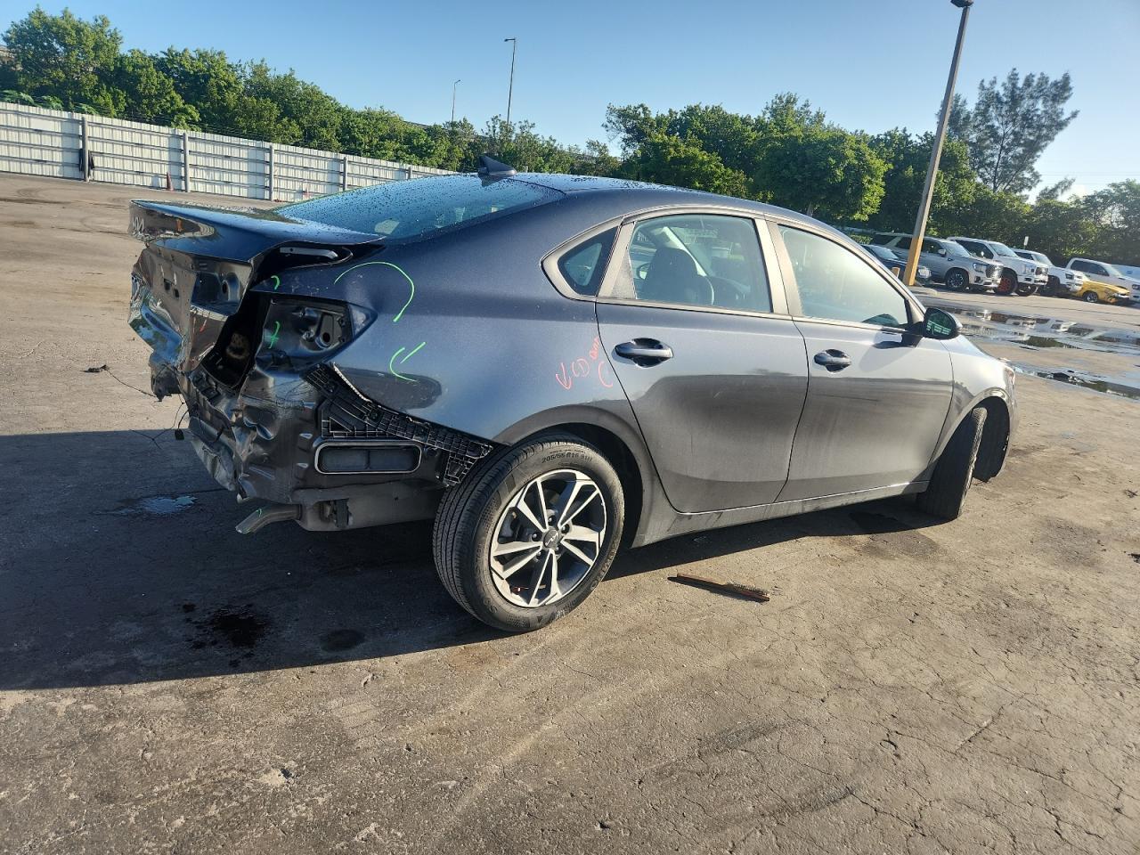 2023 Kia Forte Lx - Фото 3
