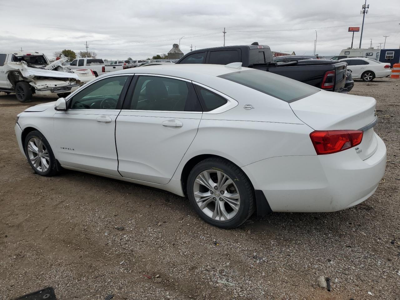 2015 Chevrolet Impala Lt - Фото 2