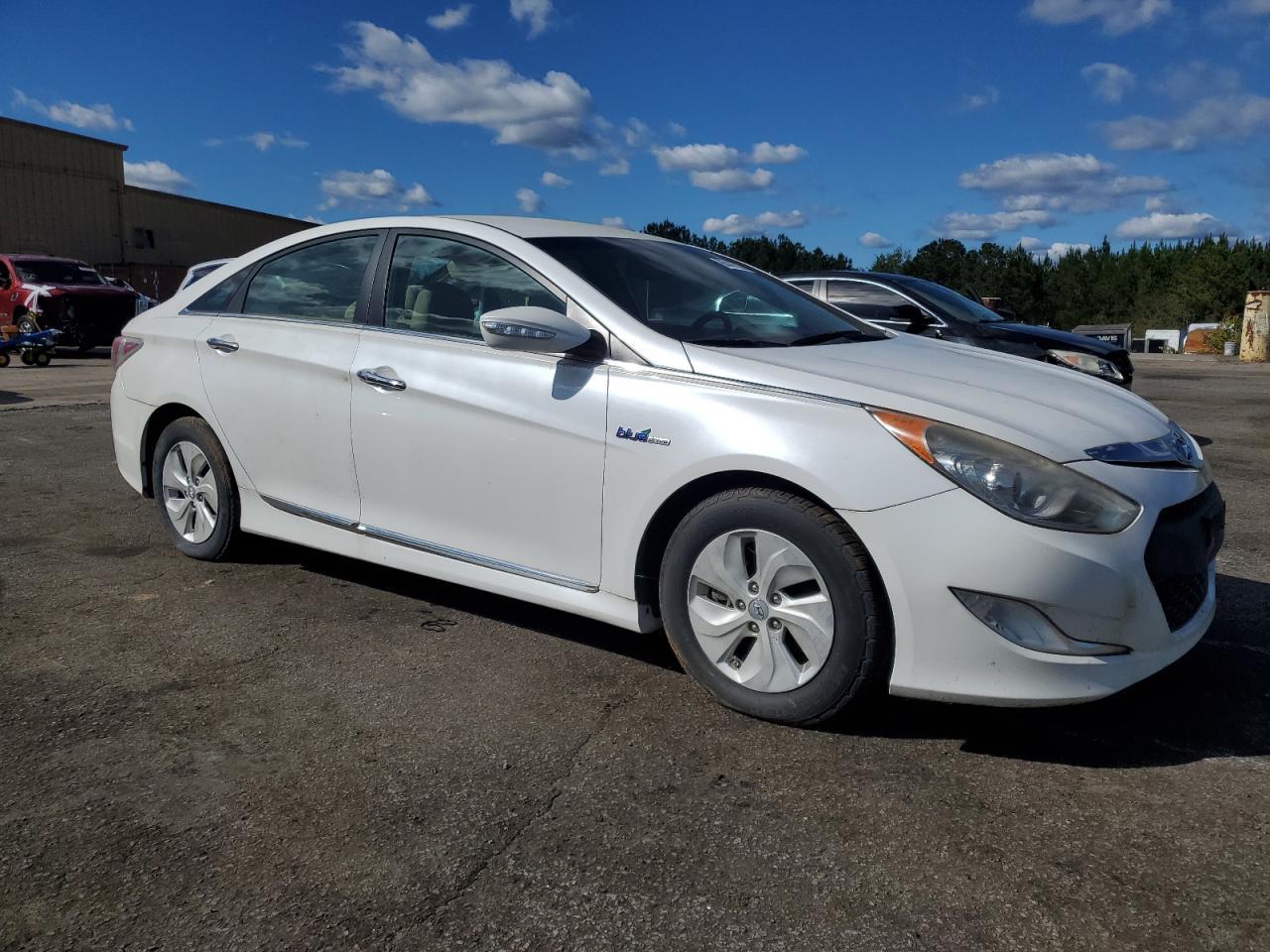 2015 Hyundai Sonata Hybrid - Фото 4