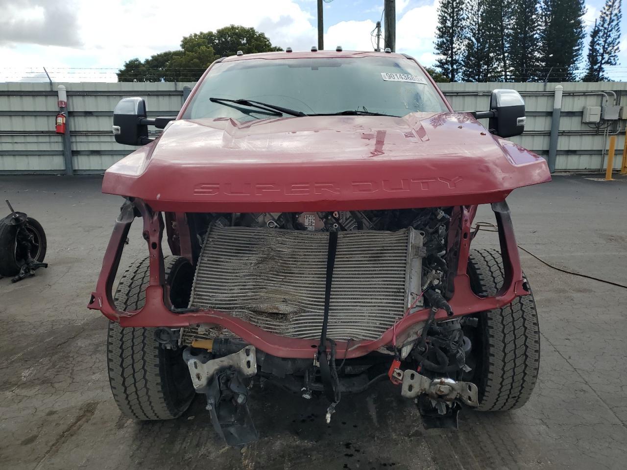 2024 Ford F250 Super Duty - Image 5